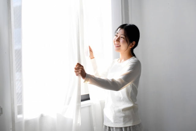 【検証レビュー】AIFYの遮光カーテンって本当に効果あるの？リアルな口コミから見えた真実