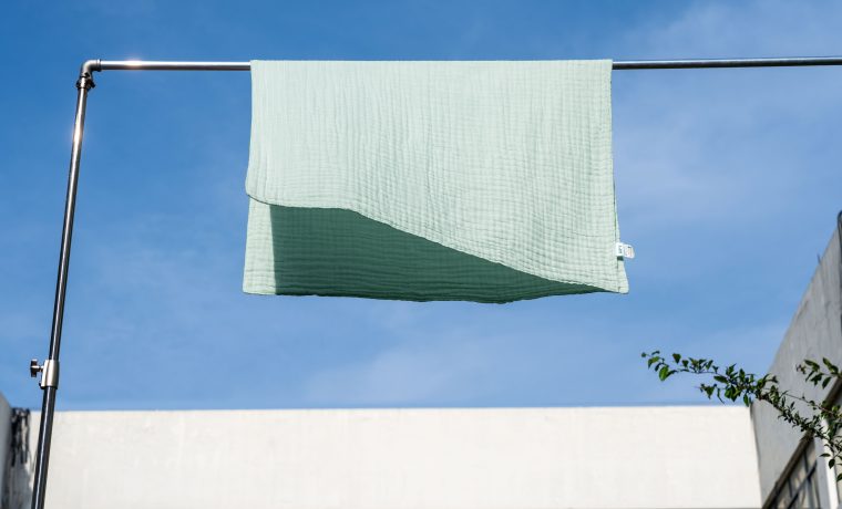 初夏の寝具はこれ一択！AIFYのガーゼケットで叶える心地よい暮らし