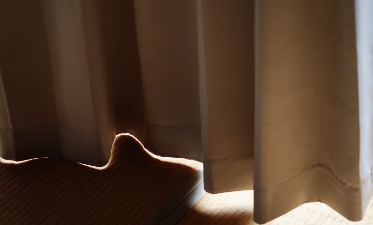 新生活におすすめ！AIFYの遮光カーテンが選ばれる３つの理由